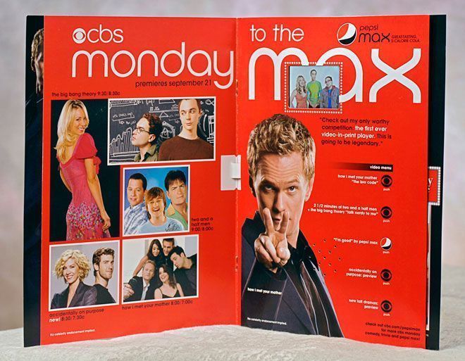 Folleto promocional de CBS Monday y Pepsi Max con elencos de The Big Bang Theory y How I Met Your Mother
